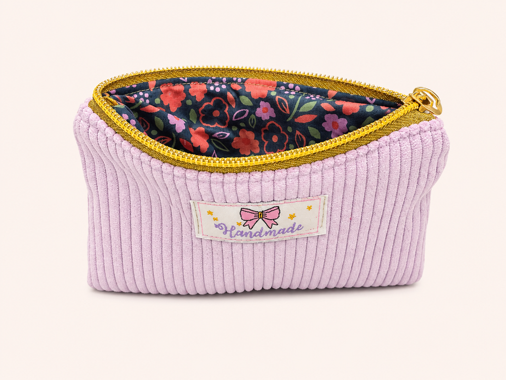 La mini pochette lilas bohème