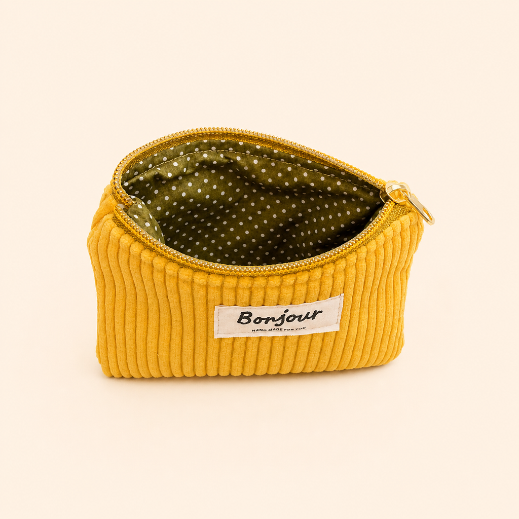 La mini pochette soleil moutarde